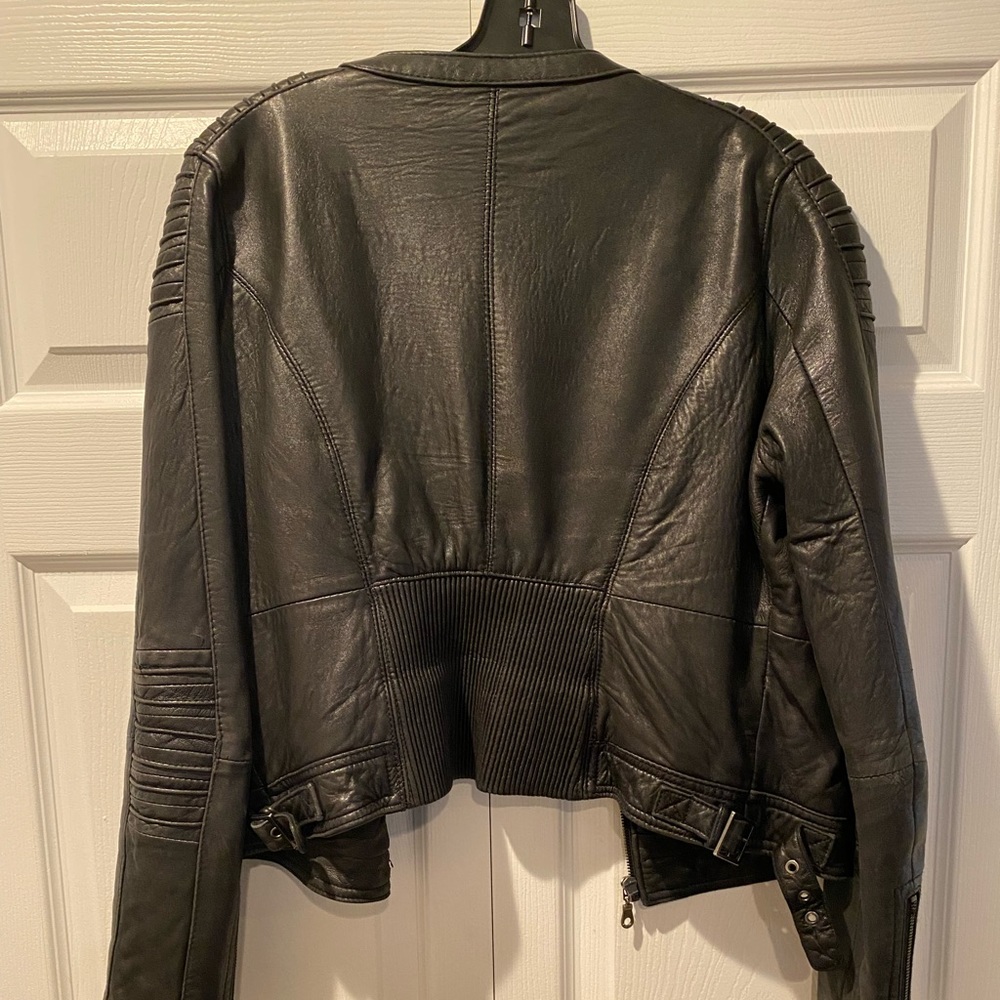 Leather DKNY motorcycle jacket - Picture 2 of 5